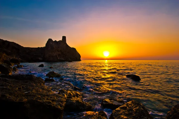 Nascer do sol na torre de vigia — Fotografia de Stock