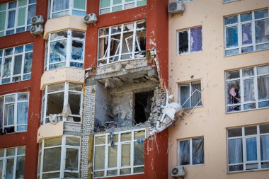 Irpin 'in yok edilmesi. Mayıs 2022. Irpin, Kiev bölgesi, Ukrayna. Rusya Ukrayna savaşı. Irpin 'de kavgadan sonra hasar gördü
