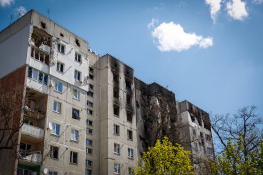 Irpin 'in yok edilmesi. Mayıs 2022. Irpin, Kiev bölgesi, Ukrayna. Rusya Ukrayna savaşı. Irpin 'de kavgadan sonra hasar gördü