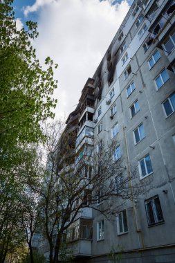 Irpin 'in yok edilmesi. Mayıs 2022. Irpin, Kiev bölgesi, Ukrayna. Rusya Ukrayna savaşı. Irpin 'de kavgadan sonra hasar gördü