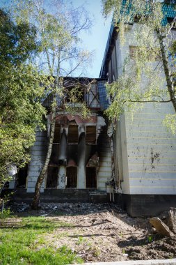 Irpin 'in yok edilmesi. Mayıs 2022. Irpin, Kiev bölgesi, Ukrayna. Rusya Ukrayna savaşı. Irpin 'de kavgadan sonra hasar gördü