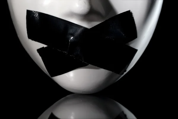 maske susturdu