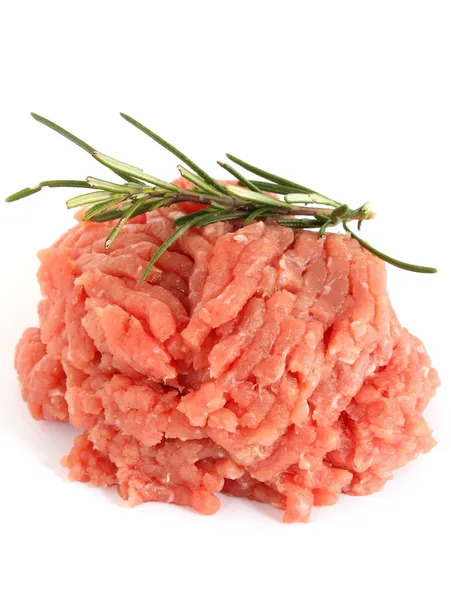 Carne tocată brută cu rozmarin — Fotografie, imagine de stoc