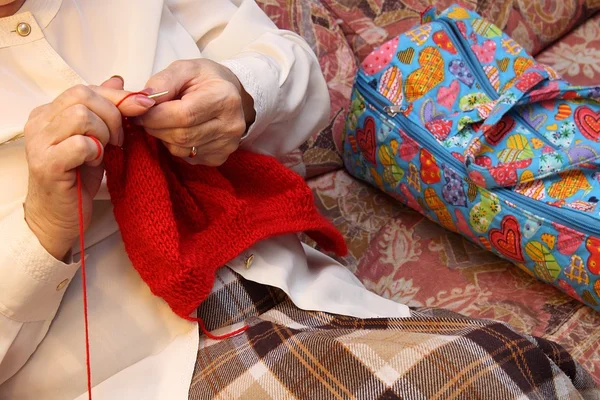 Grandmother's hands knitting — Stock Photo, Image