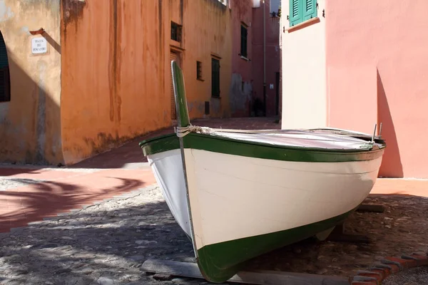 Varigotti, renkli köyde: liguria, İtalya