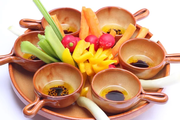 rauwe groenten voor pinzimonio (vinaigrette)