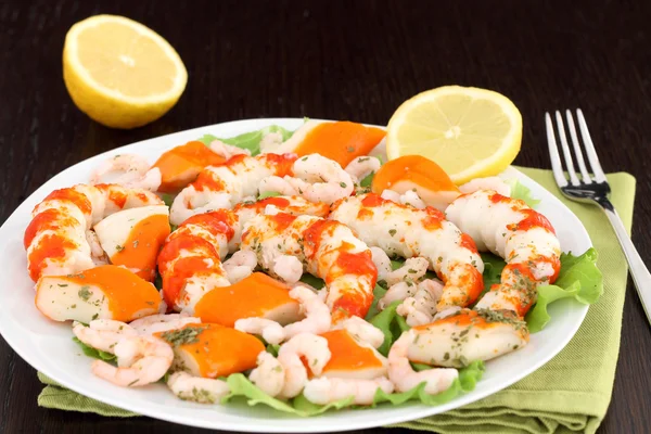 Deniz ürünleri ile beyaz yemek