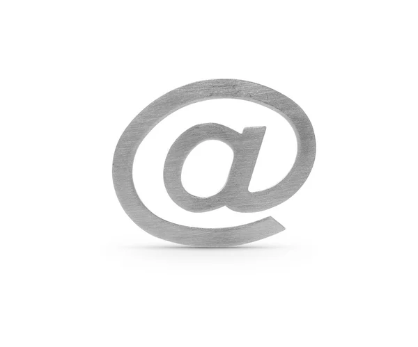 Símbolo de correo electrónico metálico — Foto de Stock