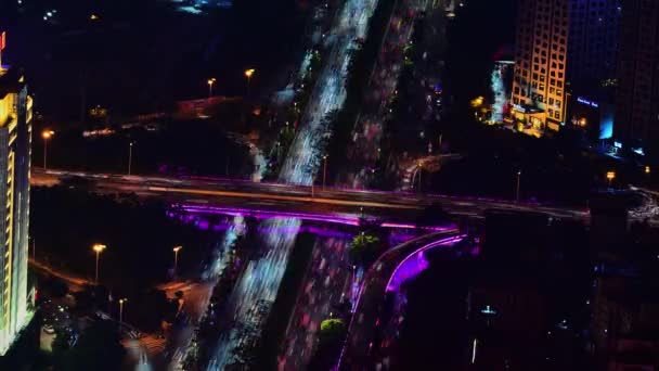 Fluxo Tráfego Noturno Fengling Overpass Avenida Minzu Nanning Guangxi China — Vídeo de Stock