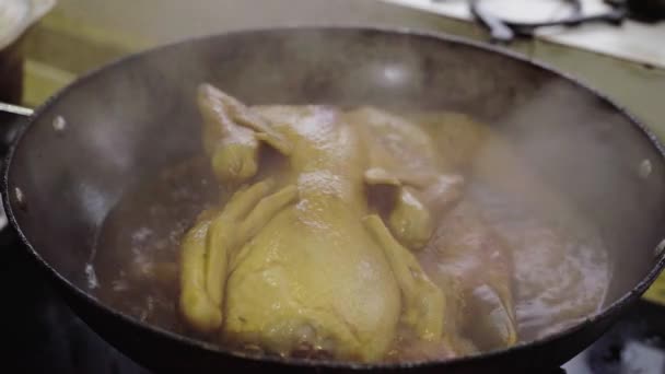 Duck Being Stewed Wok Chinese Kitchen — Vídeo de Stock