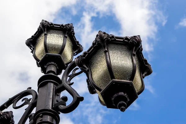Close European Style Street Lamps Park — 图库照片