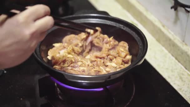 Chef Cantonês Chinês Está Fazendo Comida Tradicional Cantonesa Carne Porco — Vídeo de Stock