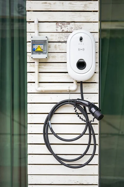 Saf elektrikli yeni bir enerji aracı için ev şarjı yığını