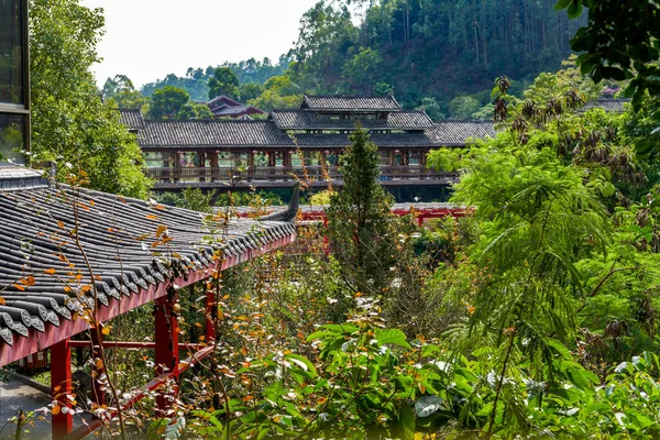 Arquitectura Antigua Del Jardín Estilo Chino Qiaojiaolou Las Montañas Bosques — Foto de Stock
