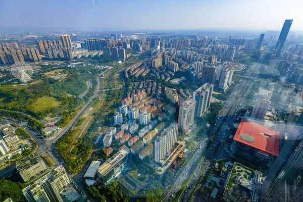 上から中国広西省南寧市の高層ビル群の様子 — ストック写真