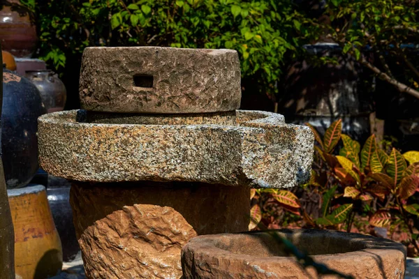 Close Moinho Pedra Tradicional Jardim Chinês — Fotografia de Stock