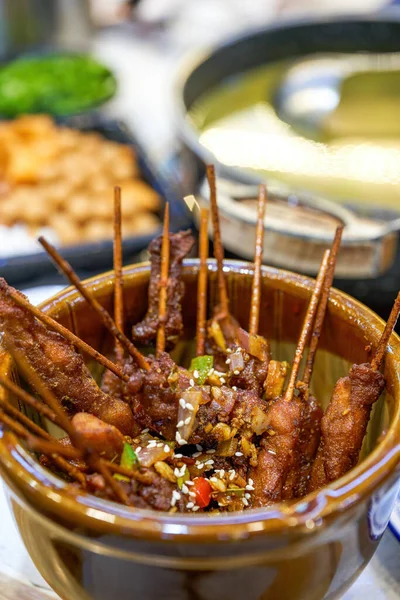 Plato Chino Crujiente Delicioso Brochetas Conejo Frito — Foto de Stock