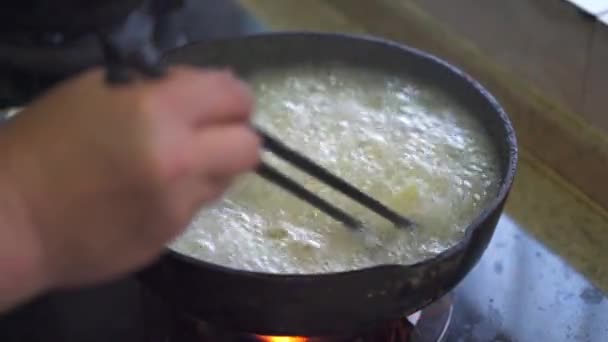 Chef Frying French Fries Potato Chips Using Frying Pan — Vídeo de stock