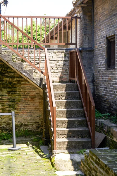 Gros Plan Sur Les Escaliers Ancien Bâtiment Chinois Briques Tuiles — Photo