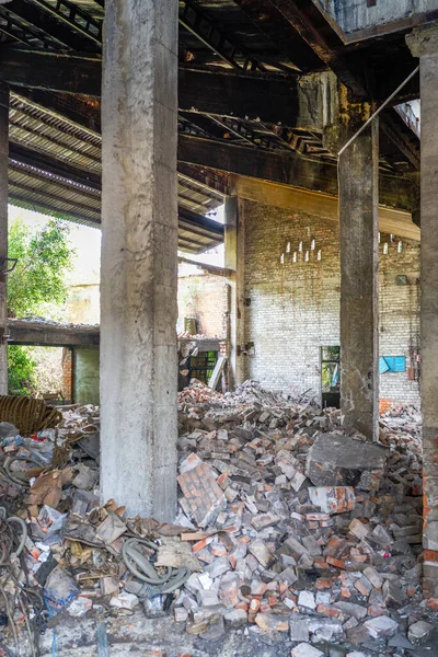Afgebroken Betonnen Bouwplaats — Stockfoto