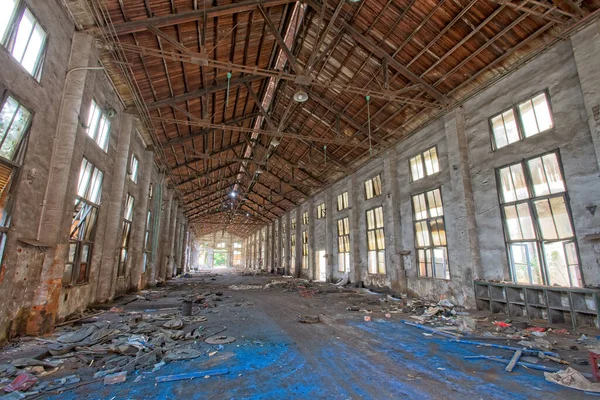 Interior Edifício Abandonado Fábrica Armação Aço Área Industrial — Fotografia de Stock