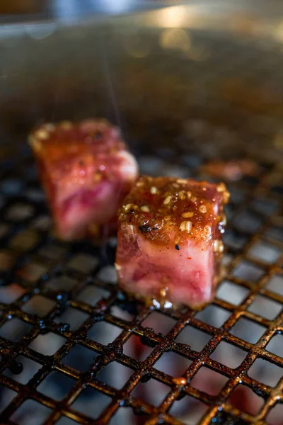 Korean Charcoal Grilled Beef Cubes — Stock Photo, Image