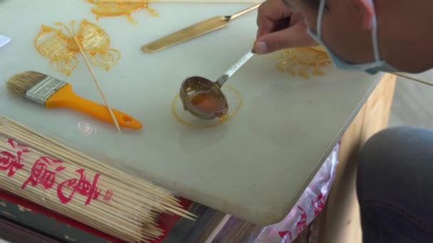 Chinese Traditional Handicraft Food Painting Sugar Painting — Vídeos de Stock
