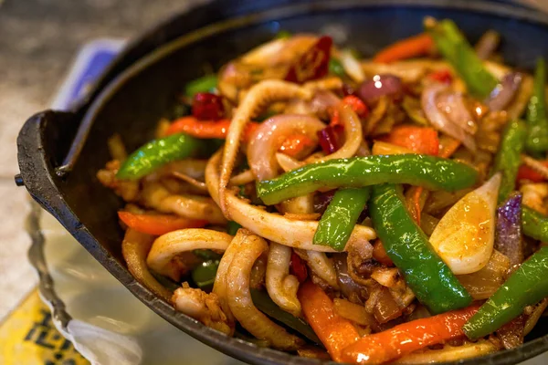 Delicious Chinese Dish Fried Squid Fresh Peppers — Stock Photo, Image
