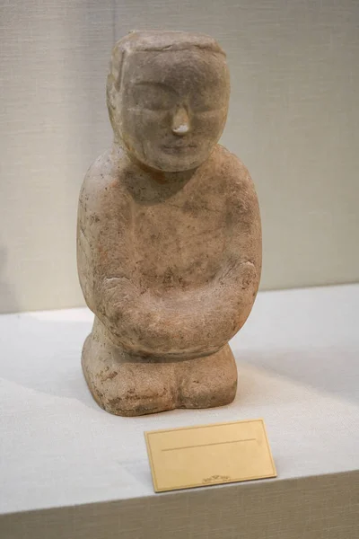 Ancient Chinese cultural relics of the Han Dynasty in the museum, clay figurines