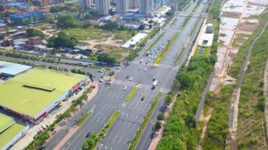 Aerial photography of traffic flow at T-junctions in the city