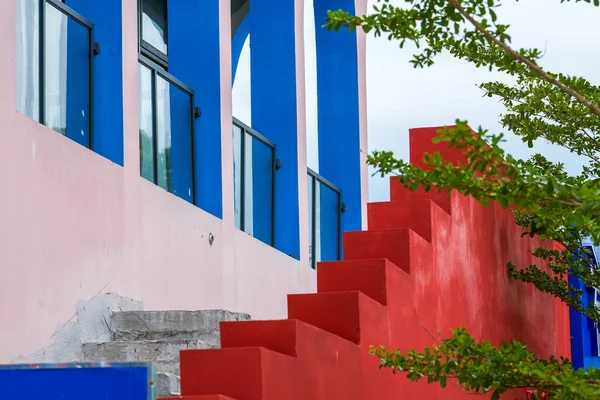 Close Modernist Buildings Contrasting Red Blue Colors — 스톡 사진