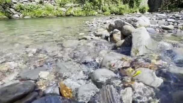 Crystal Clear Stream Mountains Guilin Guangxi China — Vídeo de Stock