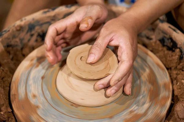 Craftsmen Pottery Shop Making Clay Pottery — Fotografia de Stock