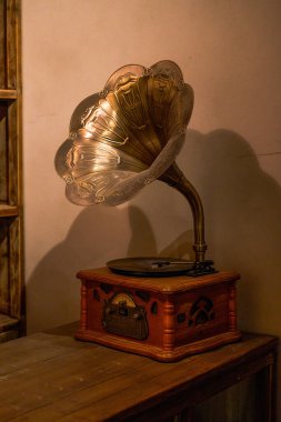 A traditional retro vinyl gramophone