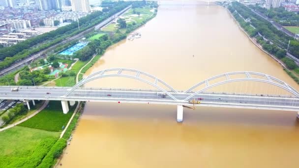Yongjiang River Crossing Bridge Stadsgebouwen Nanning Guangxi China — Stockvideo
