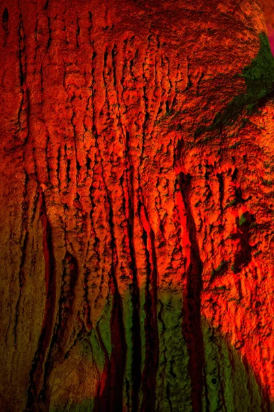 广西南宁市宜林岩的天然洞穴和钟乳石 — 图库照片