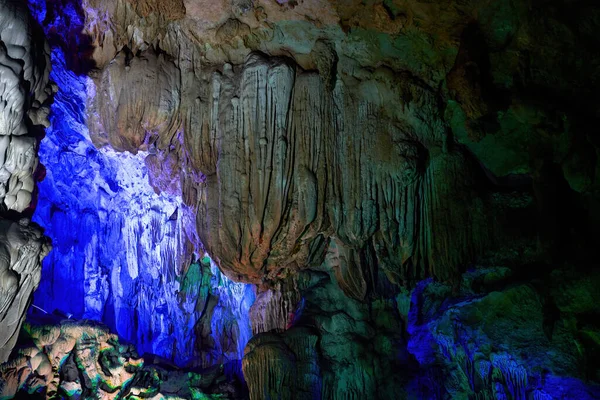 Naturalne Jaskinie Stalaktyty Yilingyan Nanning Guangxi Chiny — Zdjęcie stockowe