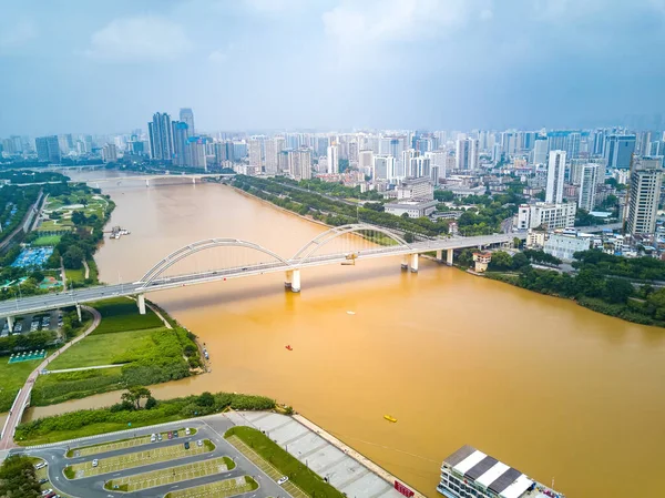 Ponte Yonghe Edifícios Circundantes Rio Yong Nanning Guangxi China — Fotografia de Stock