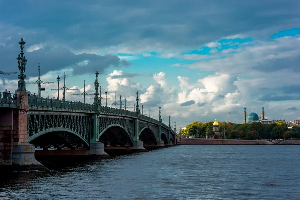 Trinity Bridge. Saint-Pétersbourg. Images De Stock Libres De Droits
