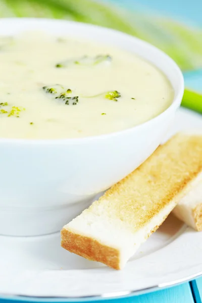 Brócolos e sopa de cheddar — Fotografia de Stock