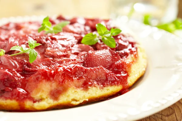 Strawberry Upside Down Cake — Stock Photo, Image