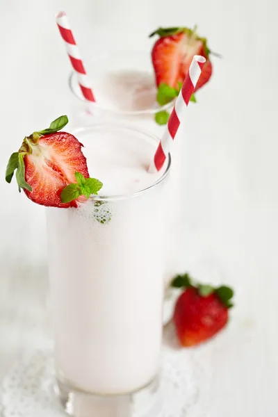 신선한 딸기 밀크 쉐이크 — 스톡 사진