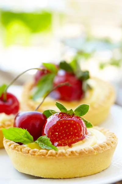 Fresh Berry Tarts — Stock Photo, Image