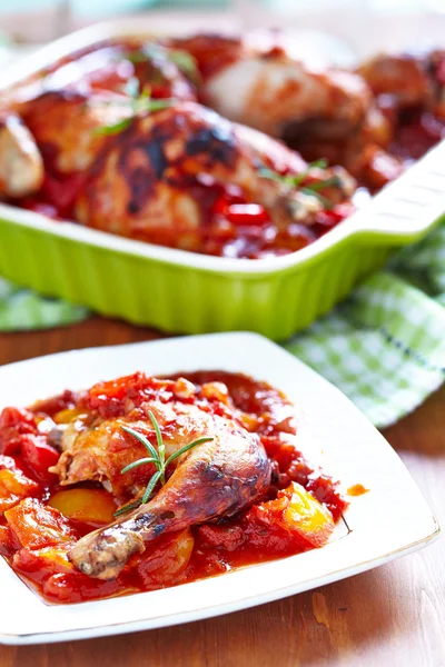 Pollo al forno con verdure — Foto Stock