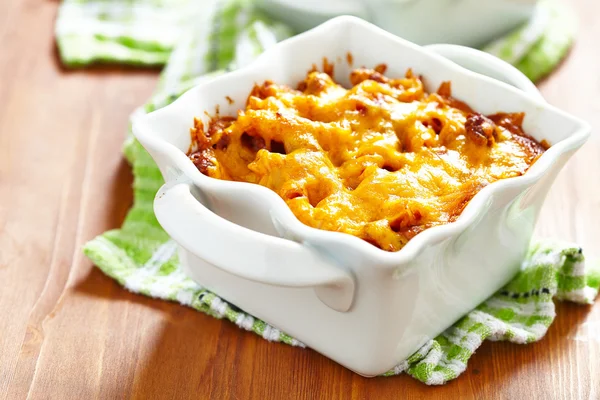 Gratin with macaroni, meat and cheese — Stock Photo, Image