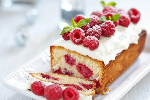 Tarta de frambuesa para vacaciones —  Fotos de Stock