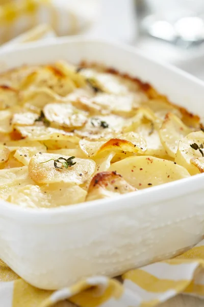 Scalloped potatoes — Stock Photo, Image