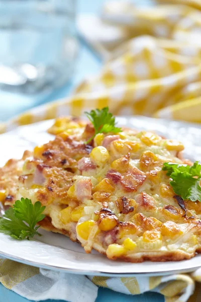 Gemüsekrapfen mit Schinken — Stockfoto