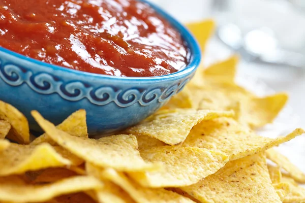 Nachos corn chips with fresh salsa — Stock Photo, Image