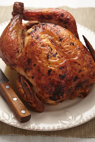 Volles gebratenes Hühnchen — Stockfoto